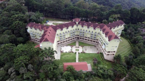 Quatro Estacoes Hospeda -YY 210 Charme e sossego em Campos do Jordao - apartamento novo